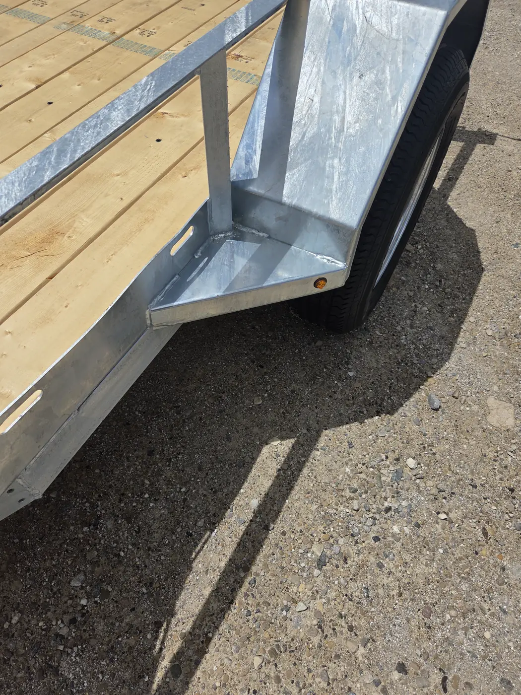 Single Axle Open Rail galvanized fender and side rail